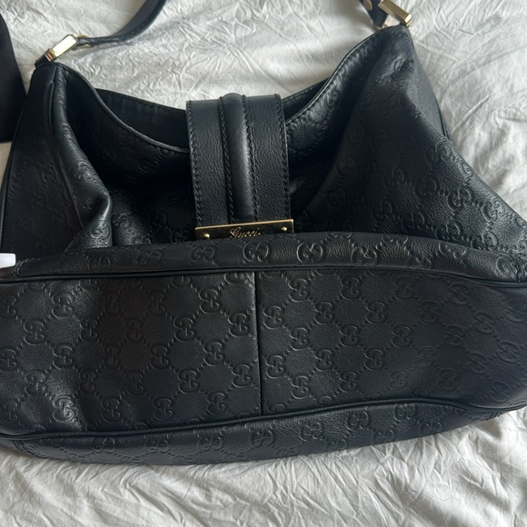 Gucci GG Signature Ladies Hobo - Picture 6 of 12